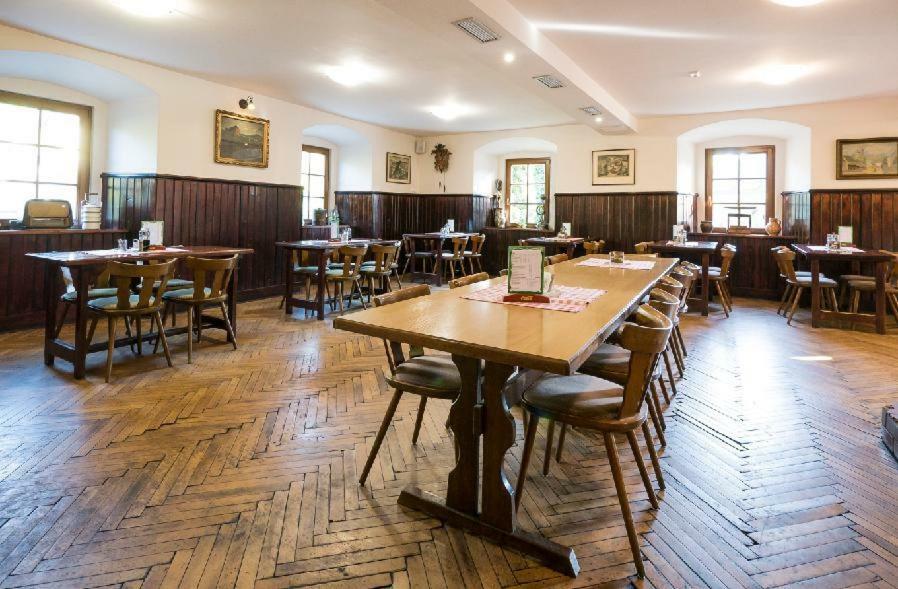 Restaurace A Stara Posta Guest house
